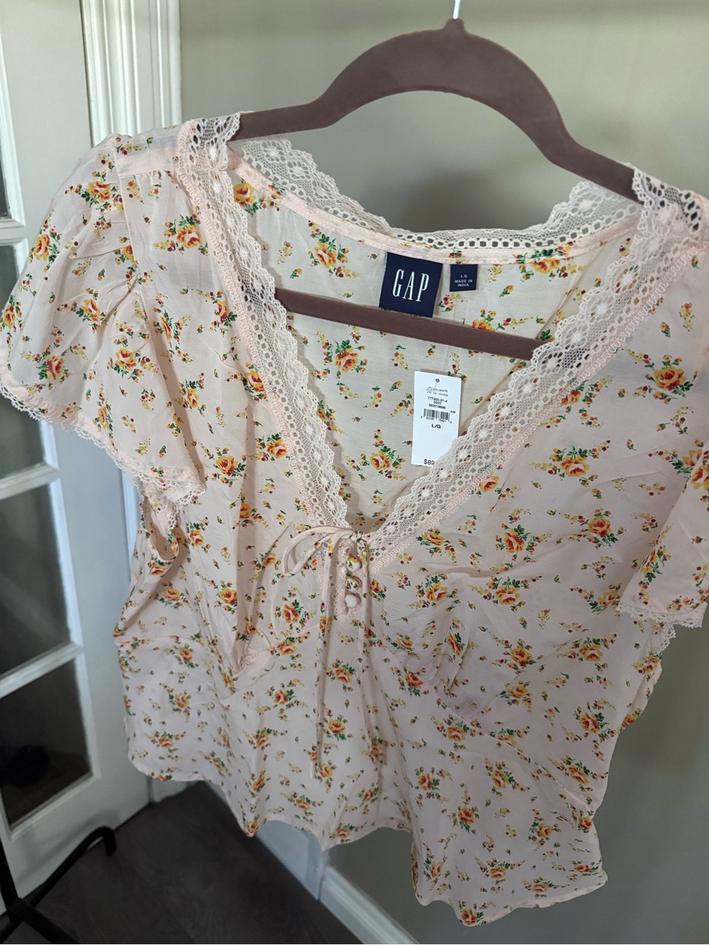 NWT Gap Floral Blouse (L) - Picture 3 of 6